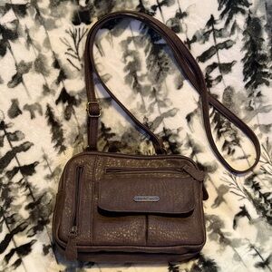 Multi Sac Zippy Crossbody Bag